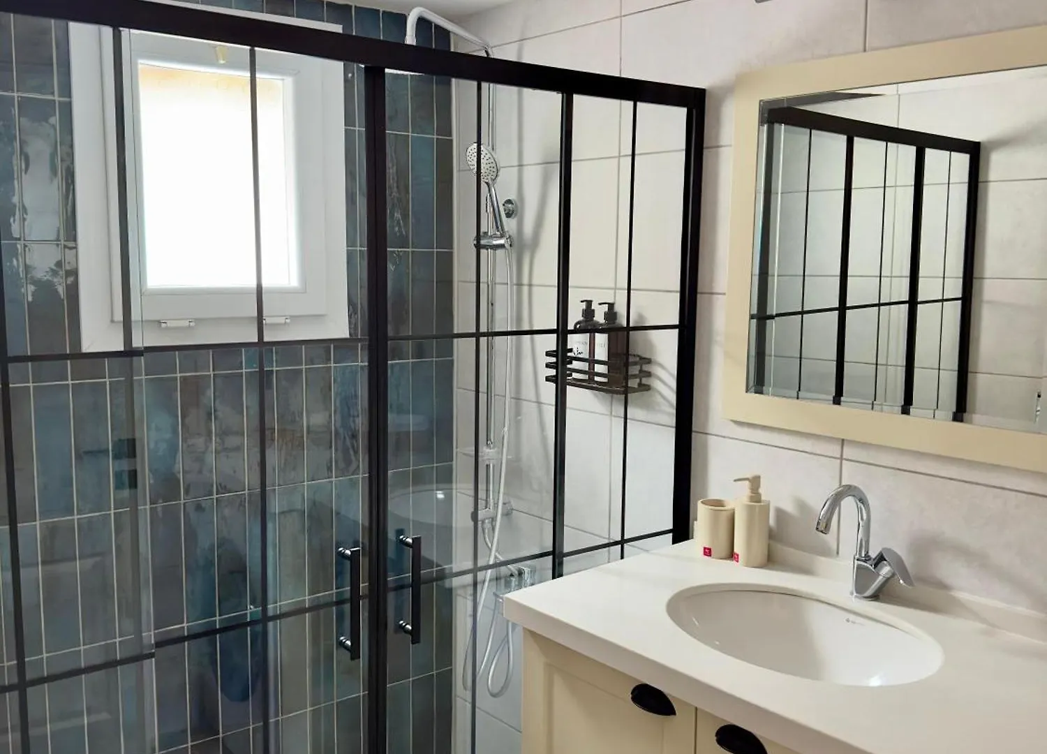 Holurla Urla House Apartman