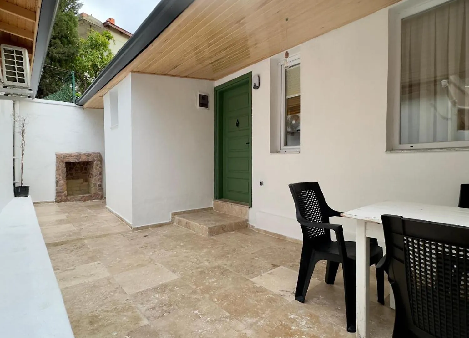 Holurla Urla House Apartman